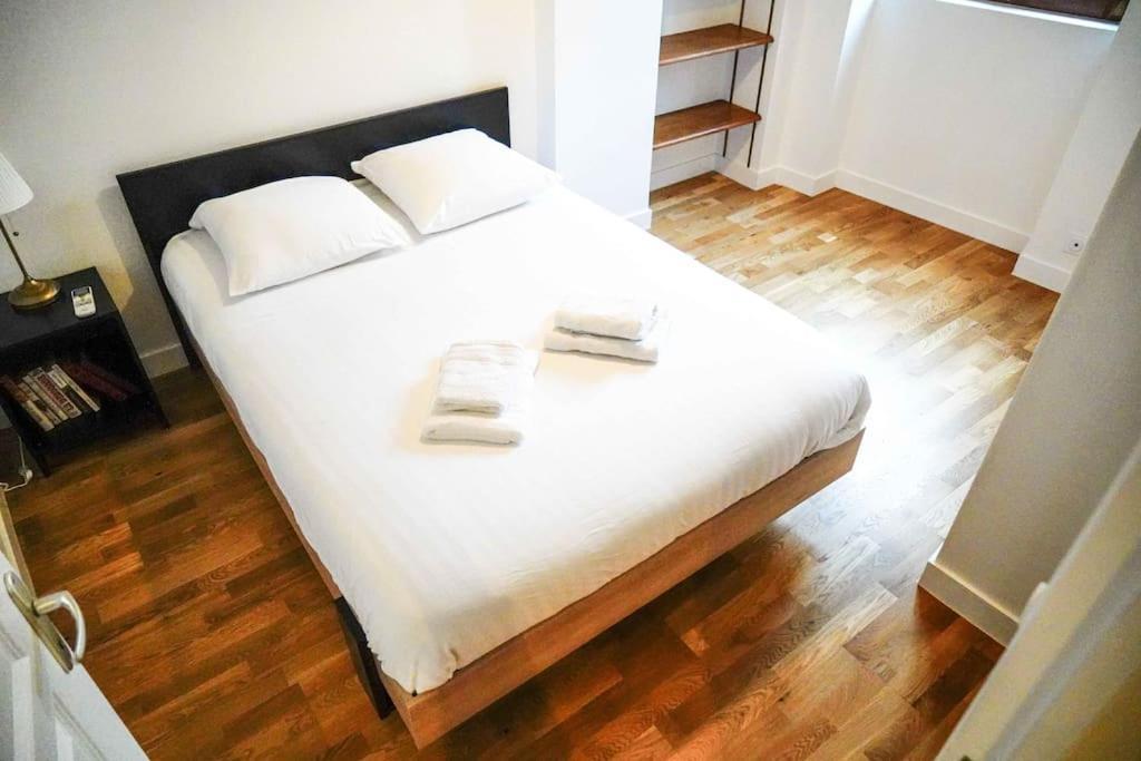 Le Rive Hugo • Elegance & Art De Vivre Apartment Chateauroux Exterior photo